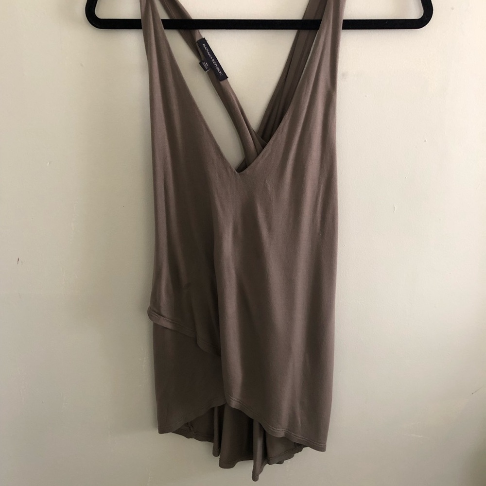Green crisscrossed tank